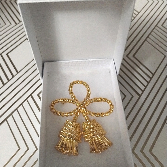 Vintage Gold Tone Tassel Rope Brooch - Picture 10 of 11